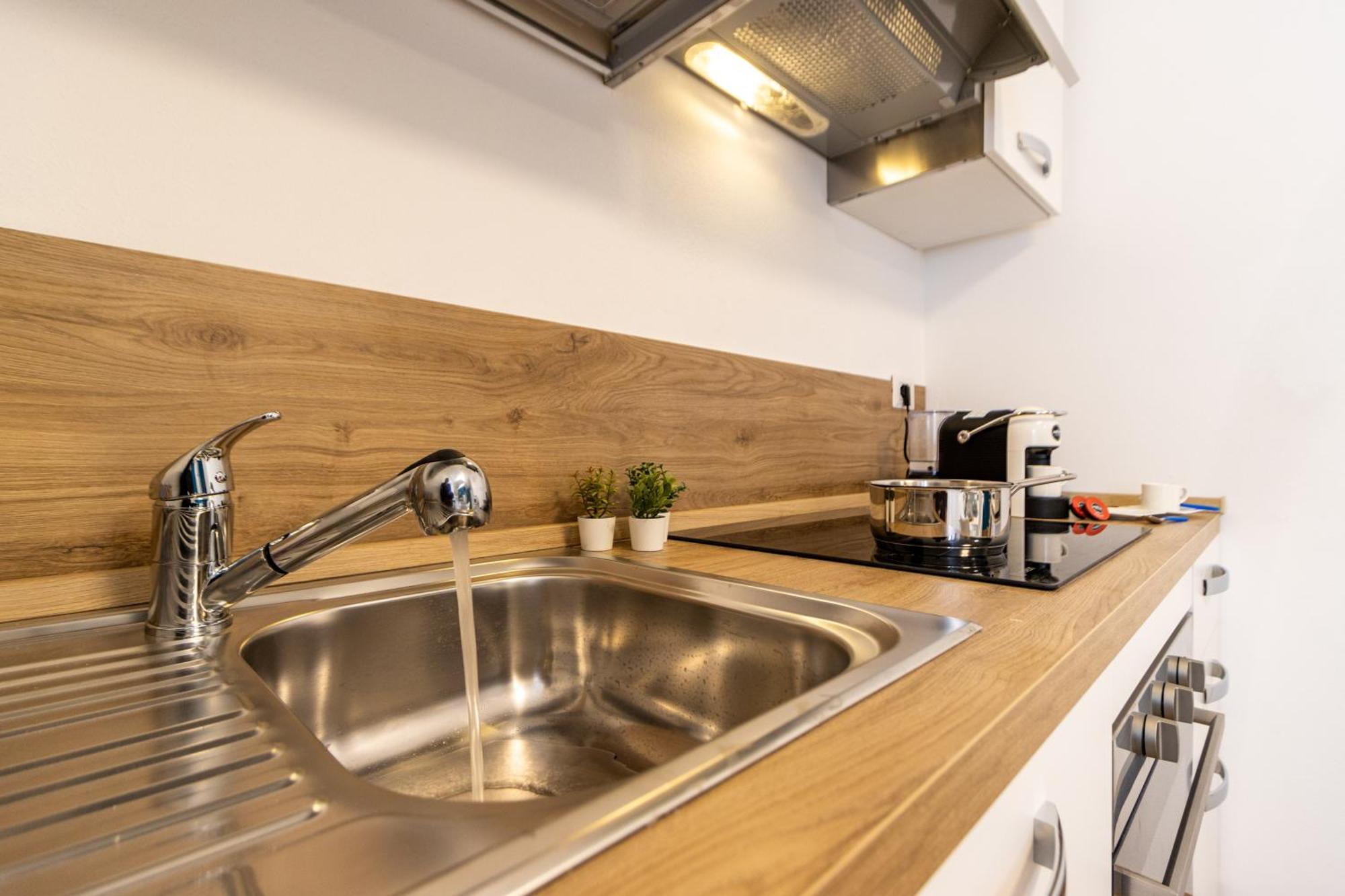Golden Lake - Luxury Apartment ☆☆☆☆☆ - 100M From The Lake Baveno Exterior photo